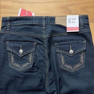 Ladies Cosmopolitan Jean Co- JFNT Bootcut NWT
